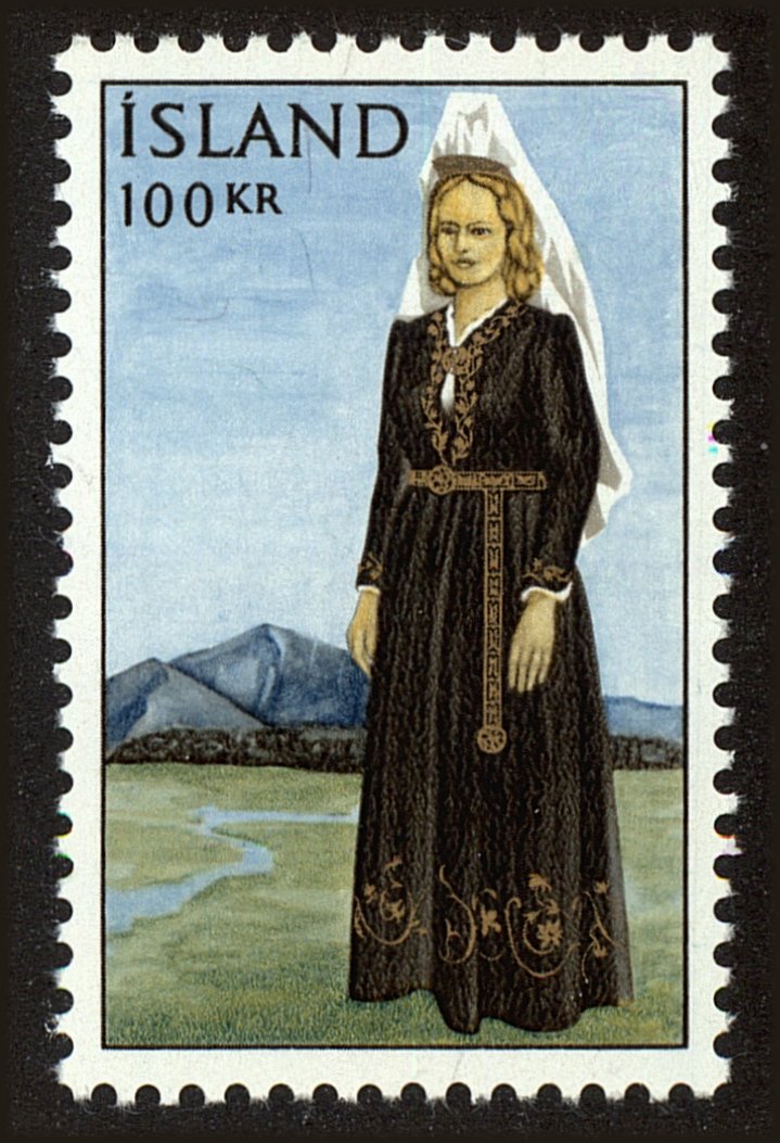 Front view of Iceland 379 collectors stamp