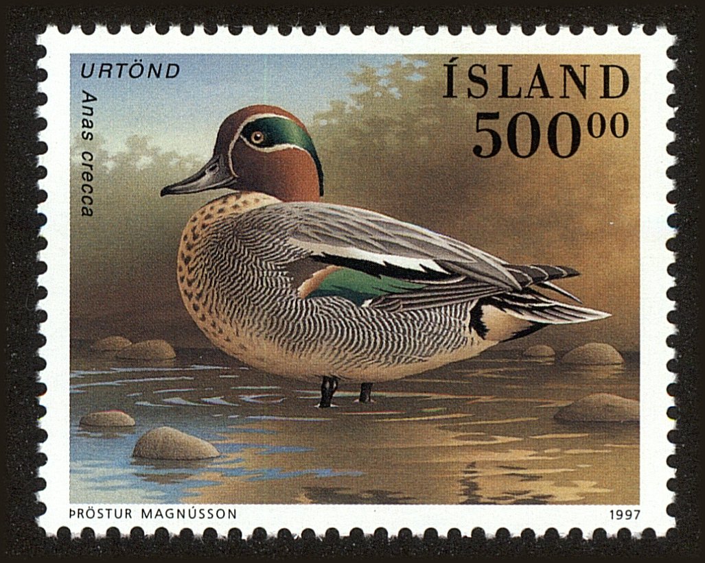 Front view of Iceland 835 collectors stamp