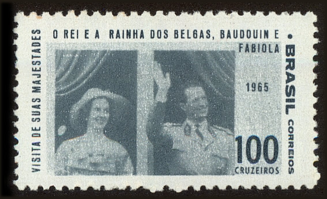 Front view of Brazil 1014 collectors stamp