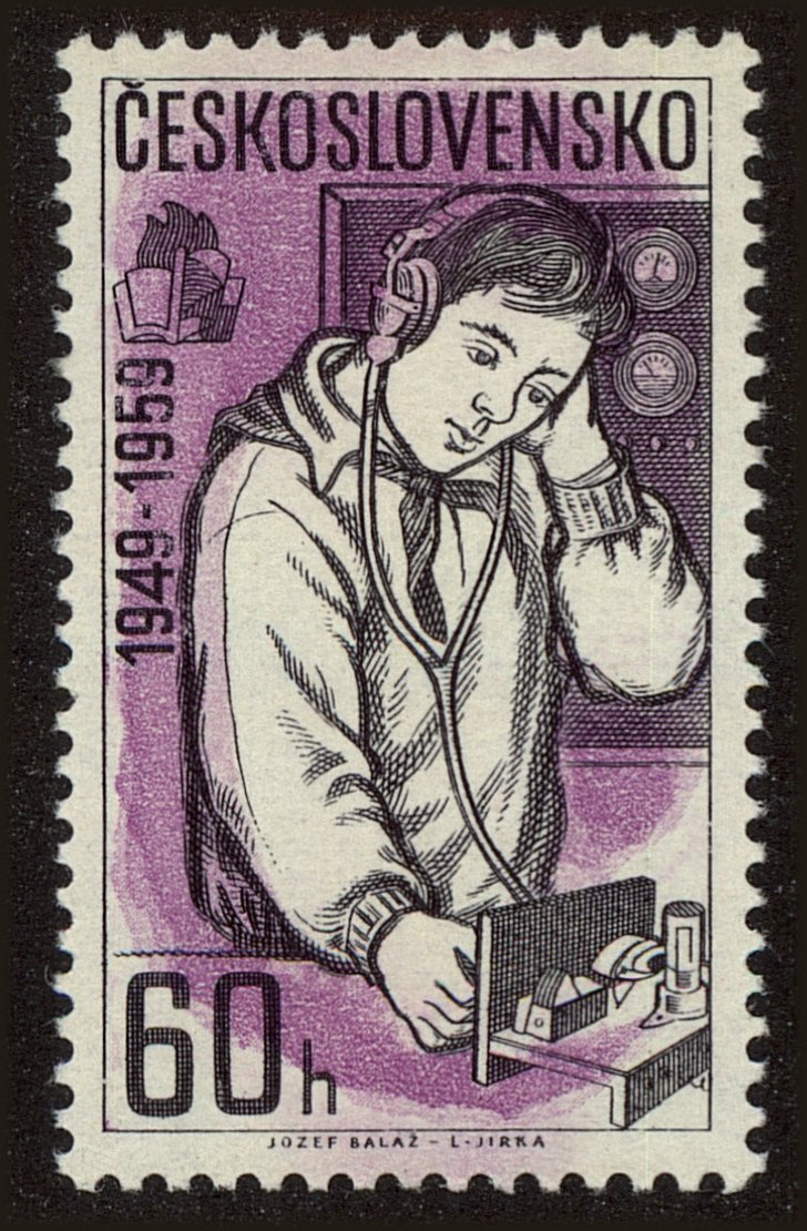 Front view of Czechia 910 collectors stamp