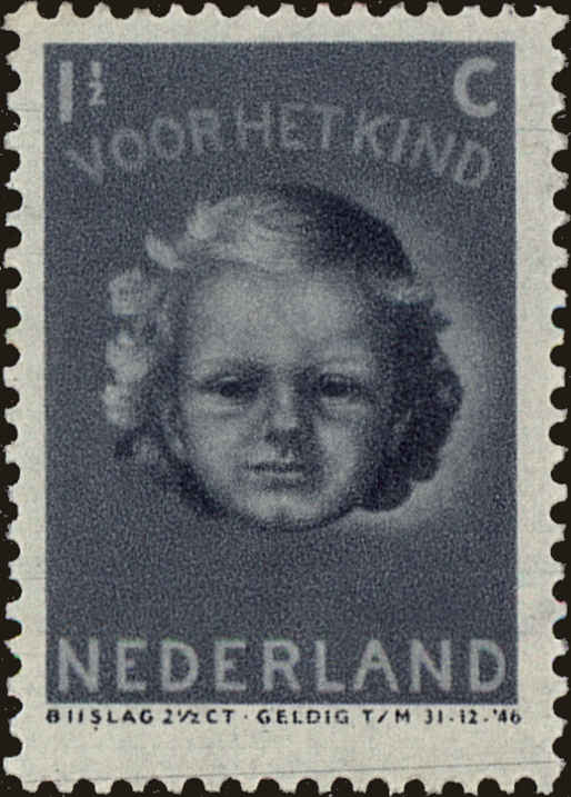Front view of Netherlands B154 collectors stamp