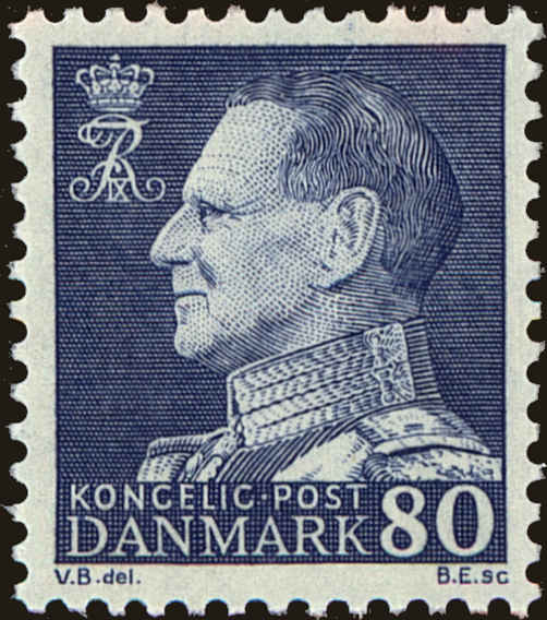 Front view of Denmark 419 collectors stamp