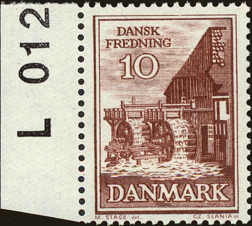 Front view of Denmark 402 collectors stamp