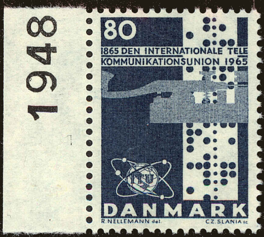 Front view of Denmark 420 collectors stamp