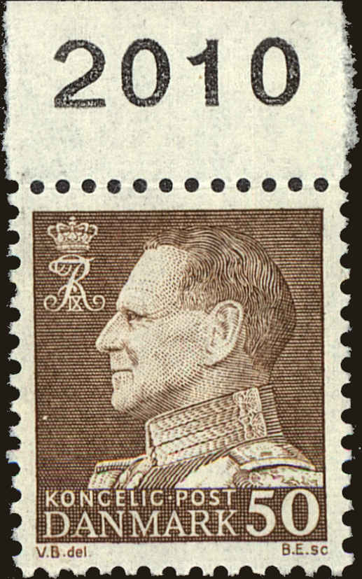 Front view of Denmark 438 collectors stamp