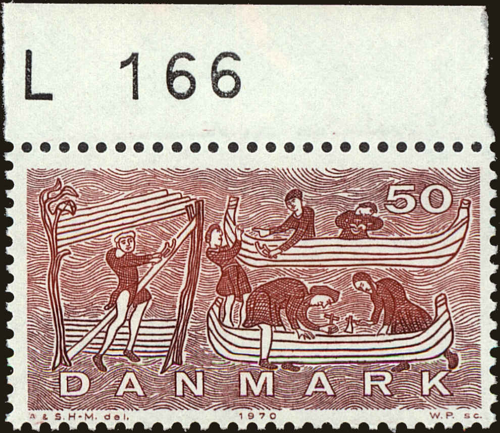 Front view of Denmark 473 collectors stamp