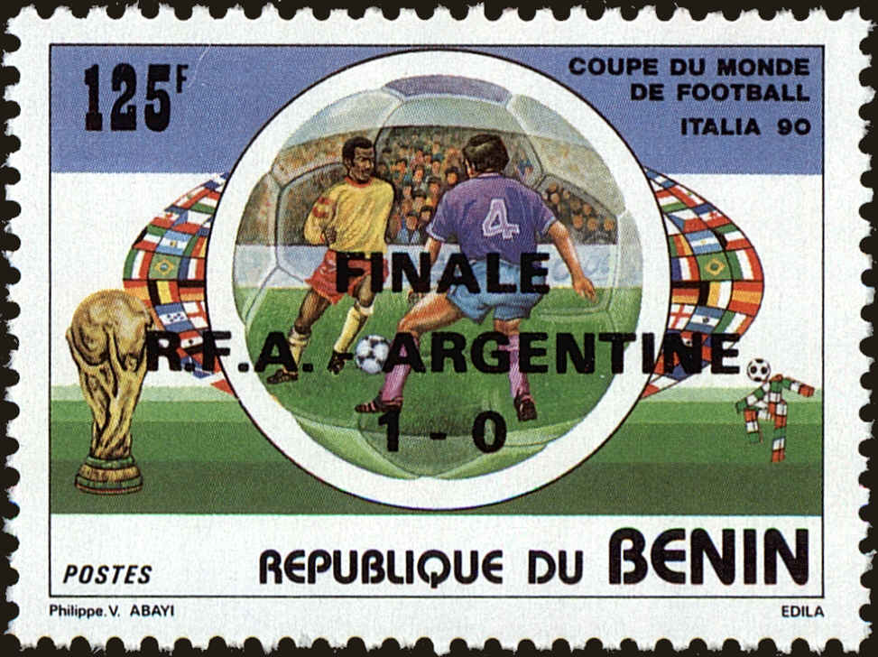 Front view of Benin 676 collectors stamp