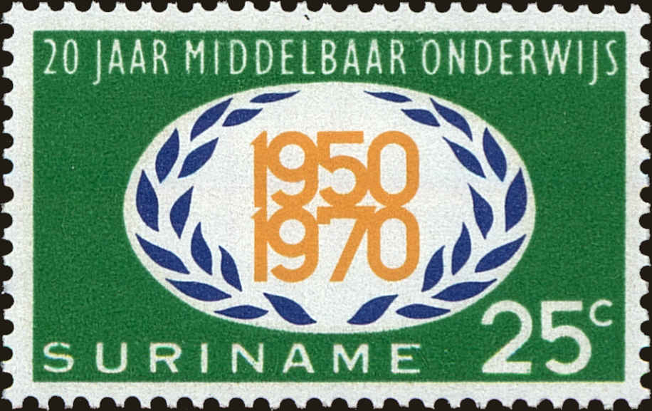 Front view of Surinam 370 collectors stamp