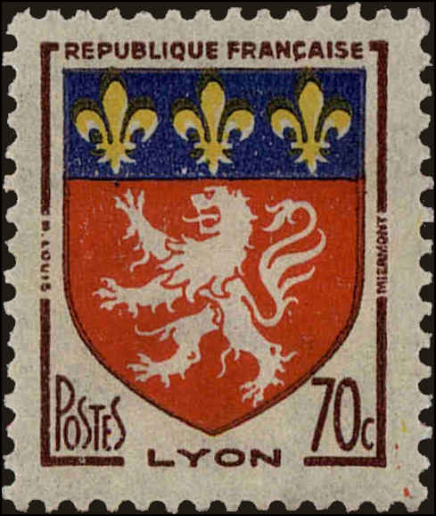 Front view of France 897 collectors stamp