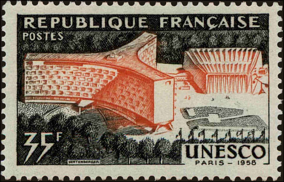 Front view of France 894 collectors stamp