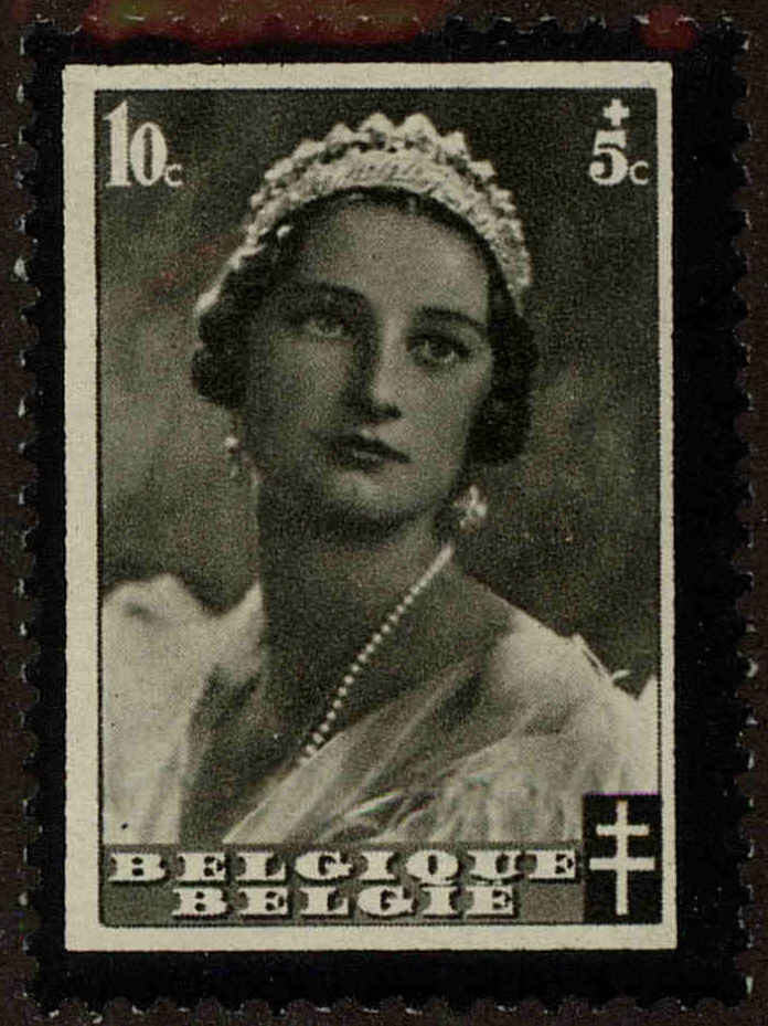 Front view of Belgium B170 collectors stamp