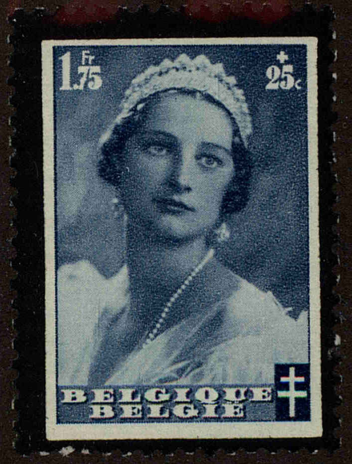 Front view of Belgium B176 collectors stamp