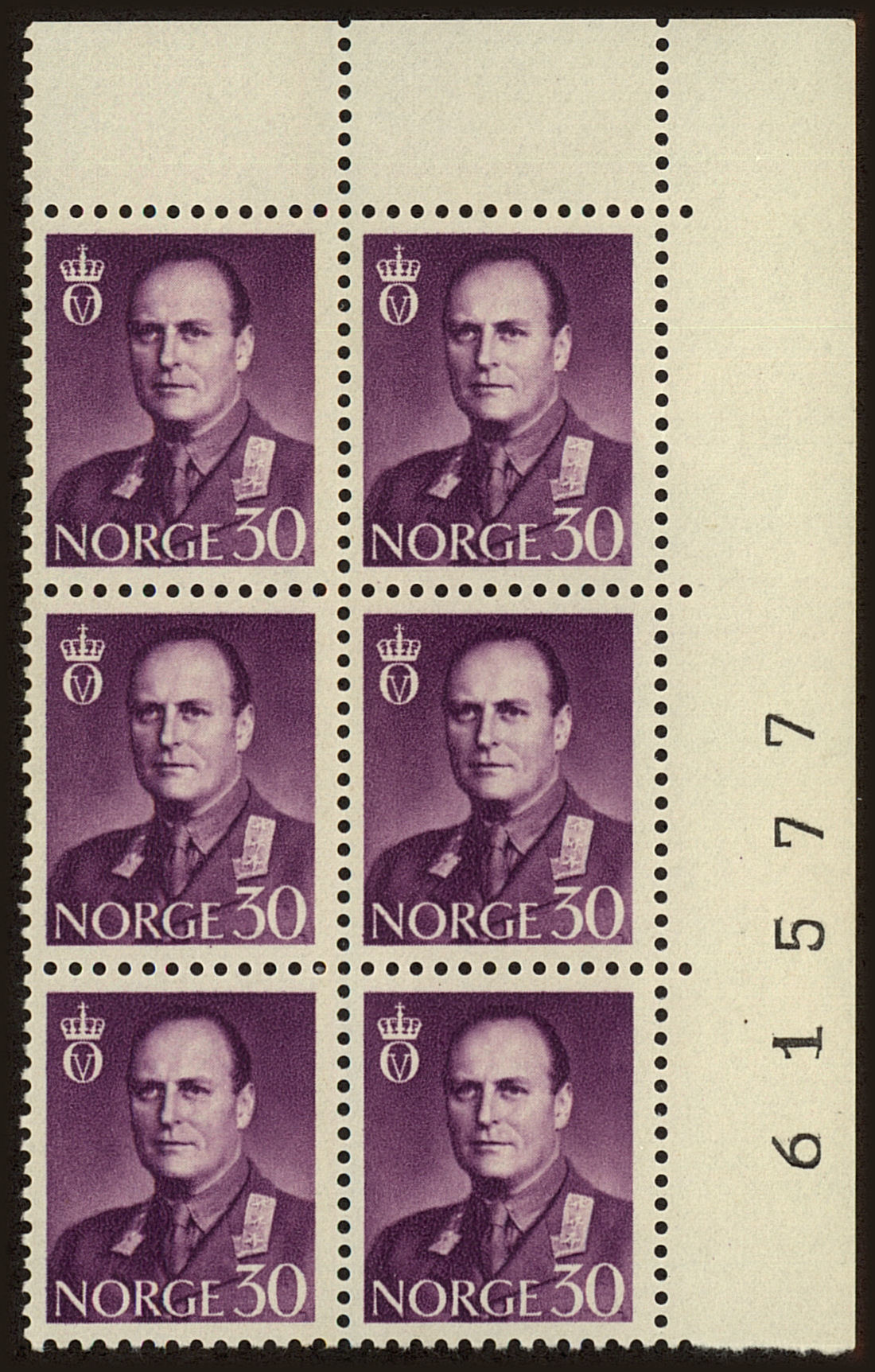 Front view of Norway 361 collectors stamp