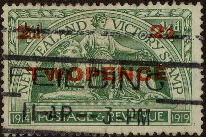 Front view of New Zealand 174 collectors stamp