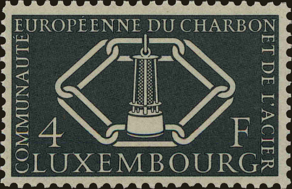 Front view of Luxembourg 317 collectors stamp