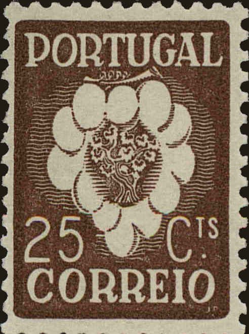 Front view of Portugal 576 collectors stamp