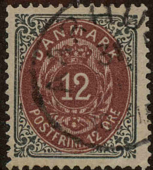 Front view of Denmark 29b collectors stamp
