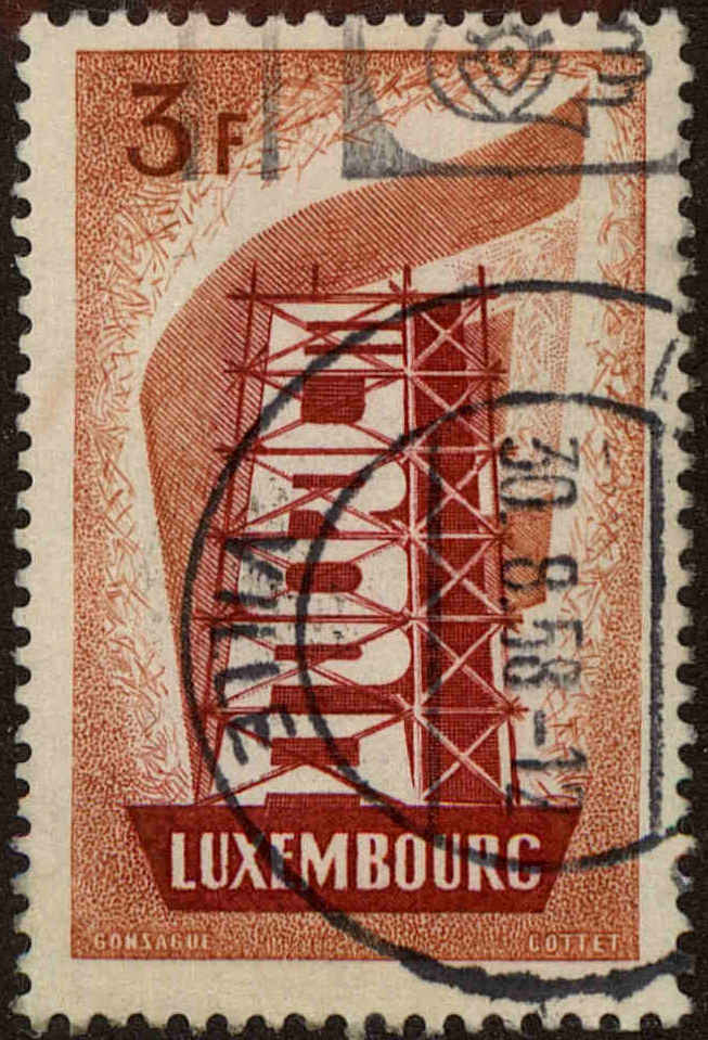 Front view of Luxembourg 319 collectors stamp