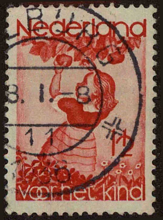 Front view of Netherlands B82 collectors stamp