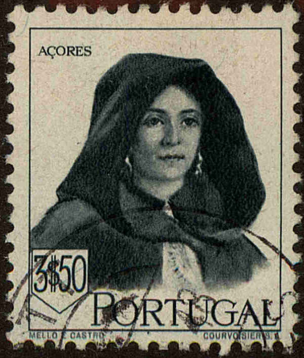 Front view of Portugal 682 collectors stamp