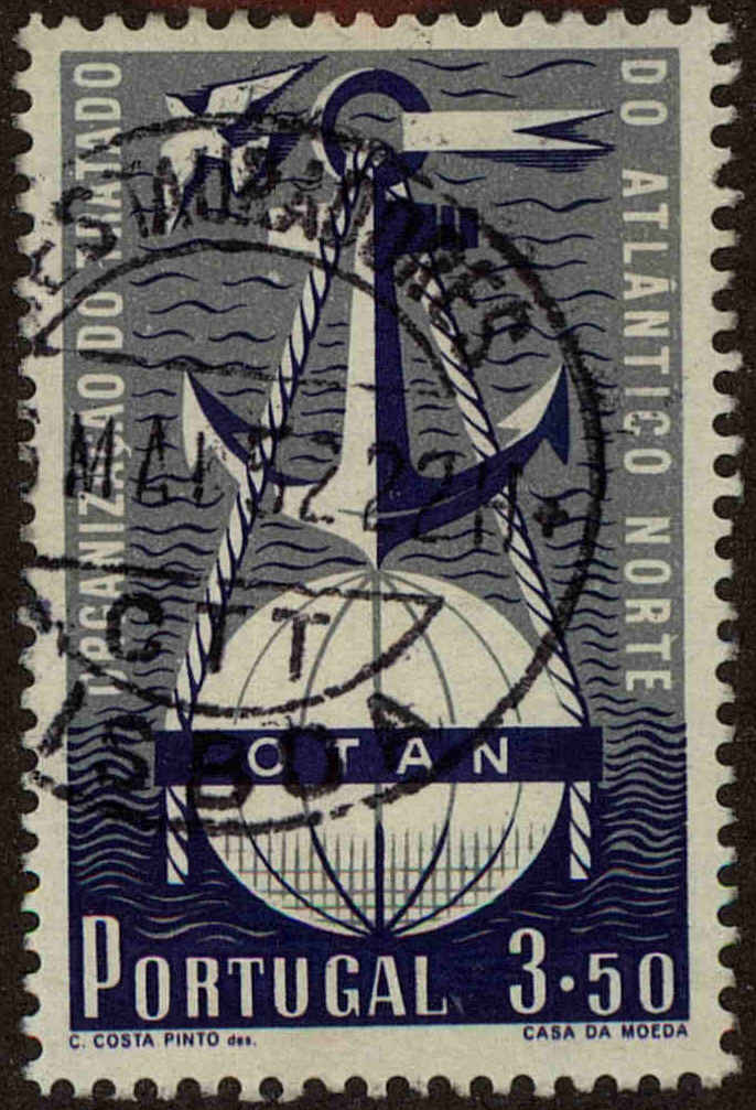 Front view of Portugal 748 collectors stamp