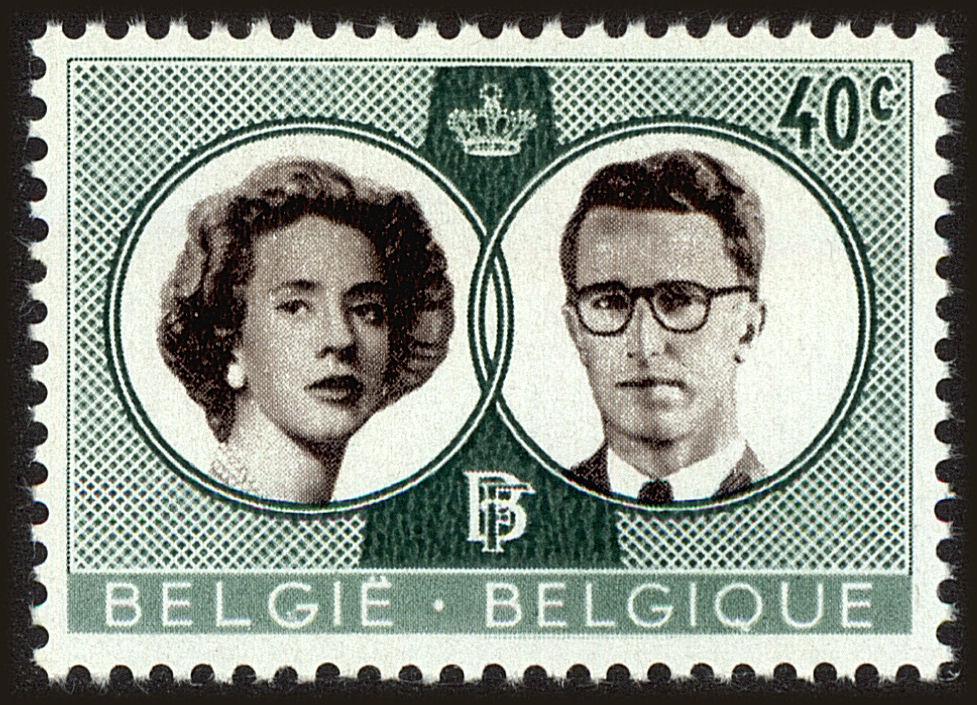 Front view of Belgium 560 collectors stamp