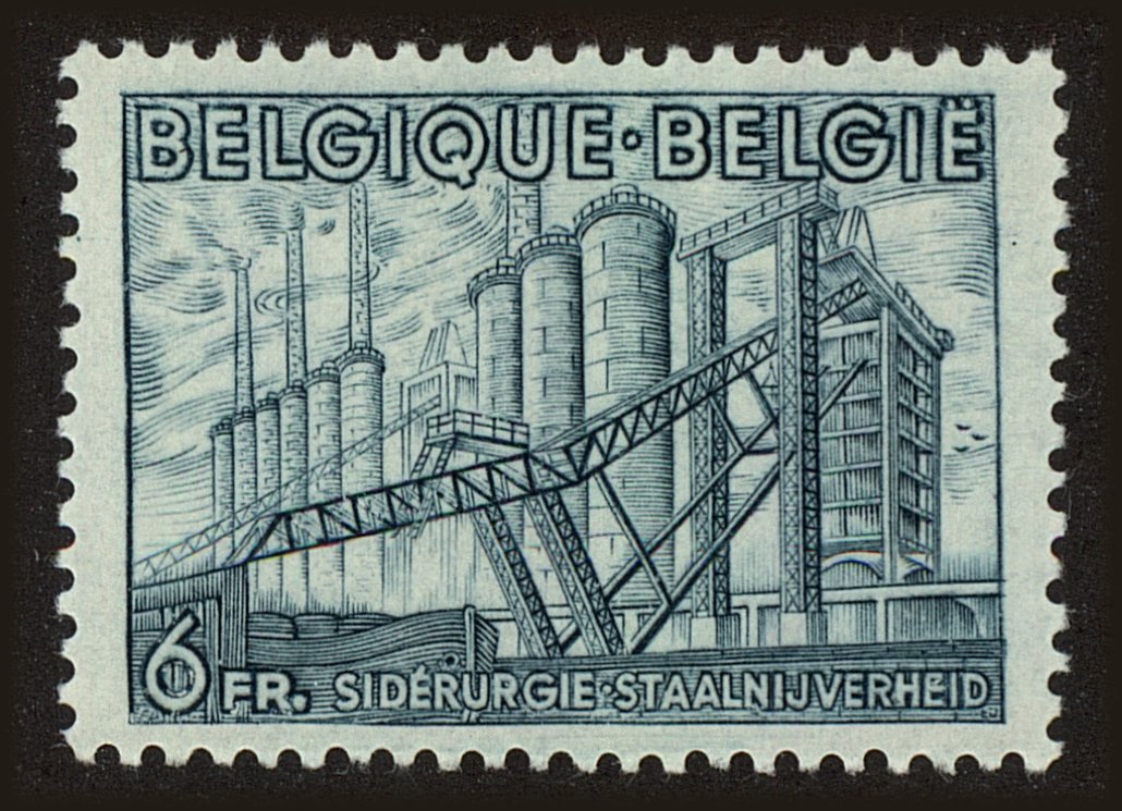 Front view of Belgium 384 collectors stamp
