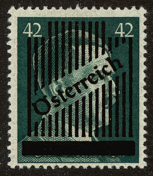 Front view of Austria 404 collectors stamp