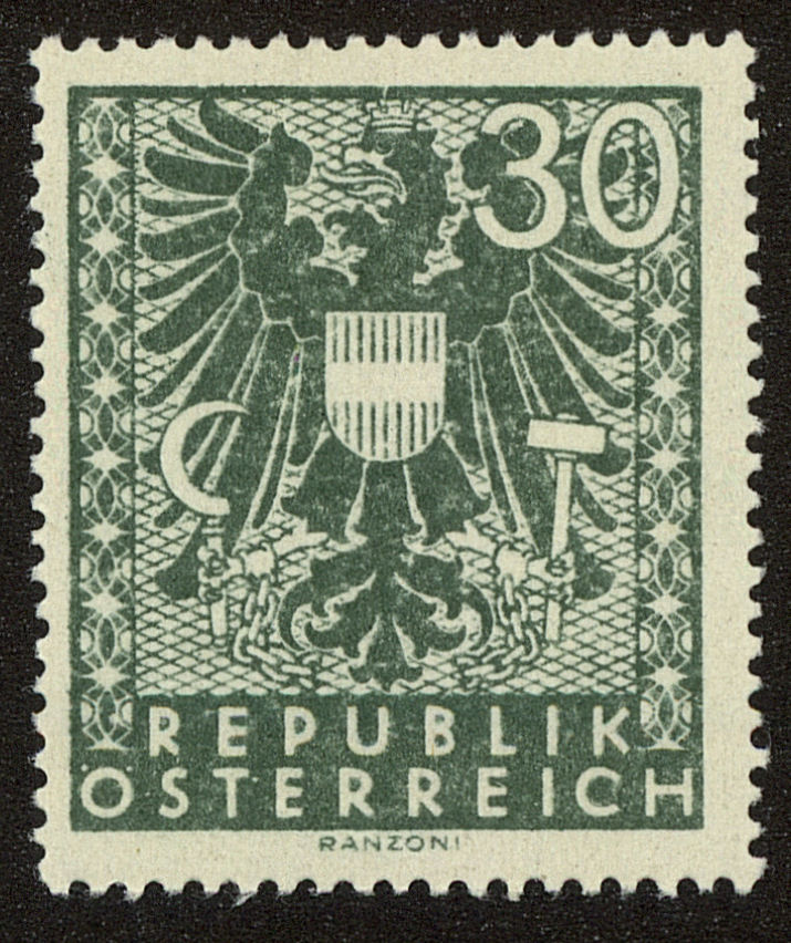 Front view of Austria 444 collectors stamp
