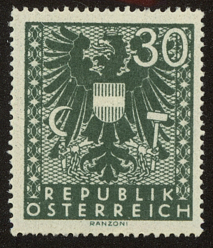 Front view of Austria 444 collectors stamp