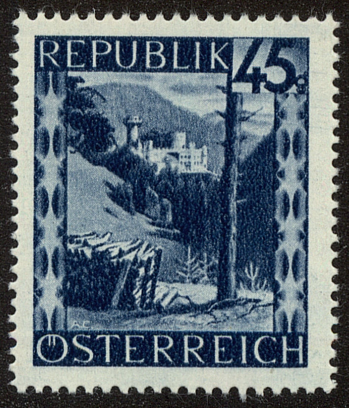 Front view of Austria 472 collectors stamp