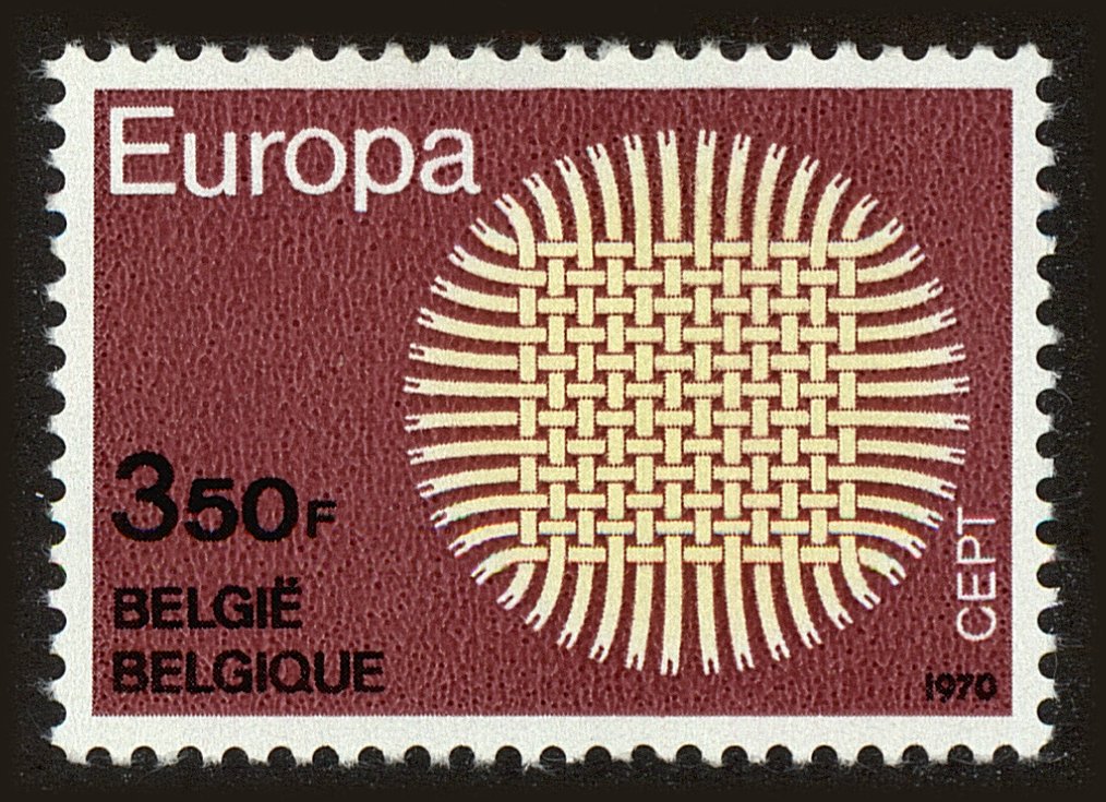Front view of Belgium 741 collectors stamp