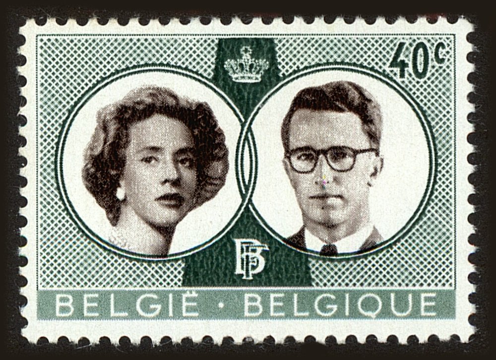 Front view of Belgium 562 collectors stamp