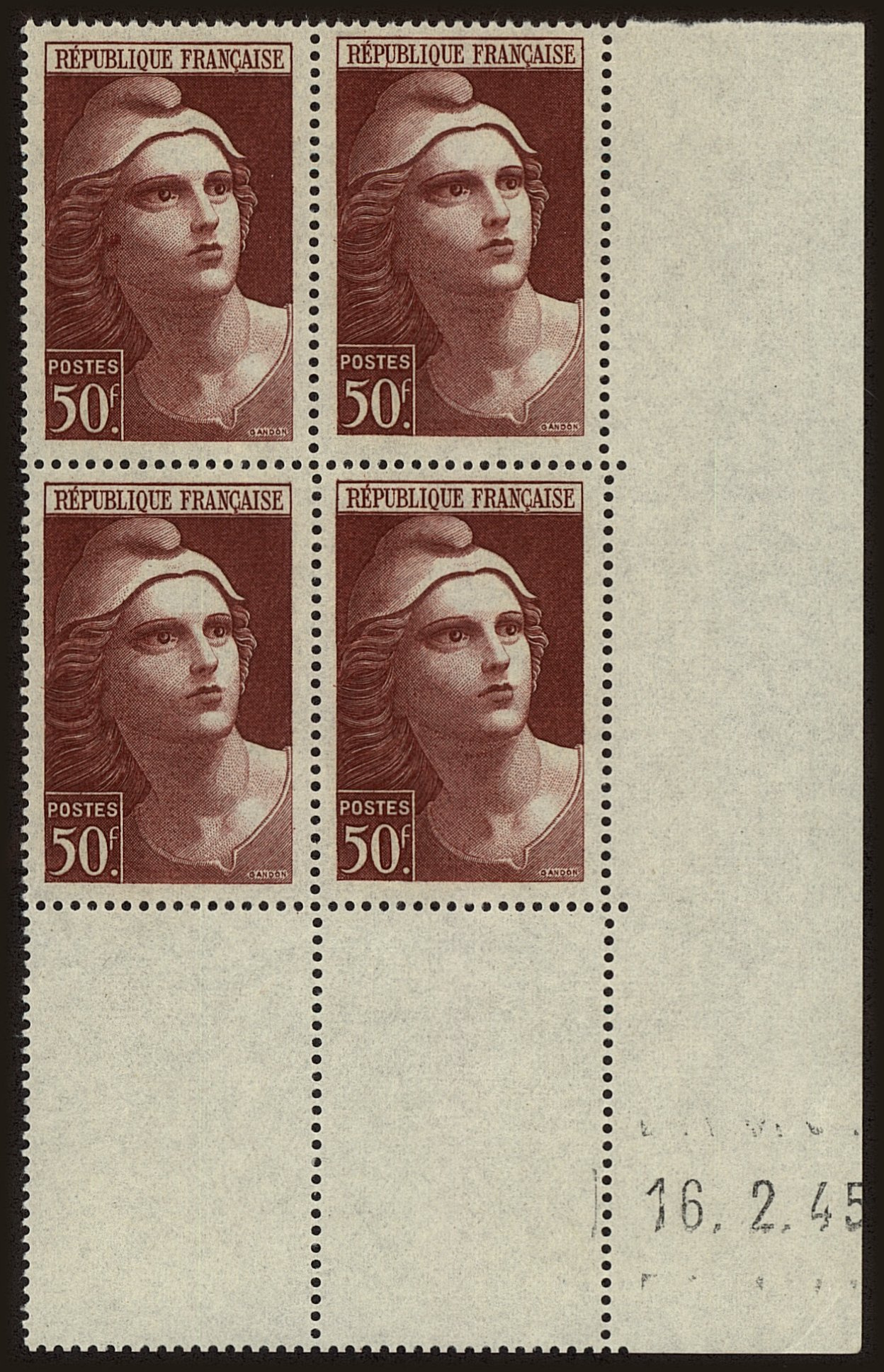 Front view of France 555 collectors stamp