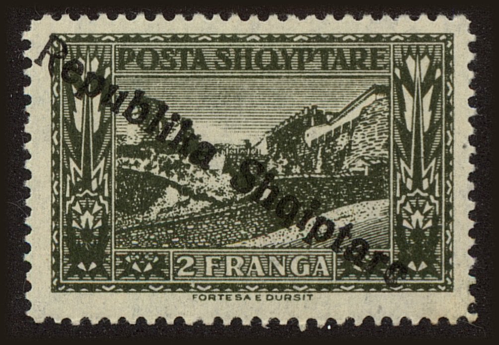 Front view of Albania 185 collectors stamp