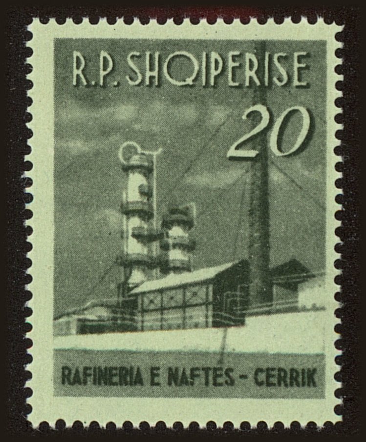 Front view of Albania 698 collectors stamp