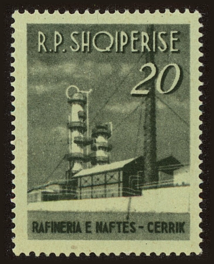 Front view of Albania 698 collectors stamp