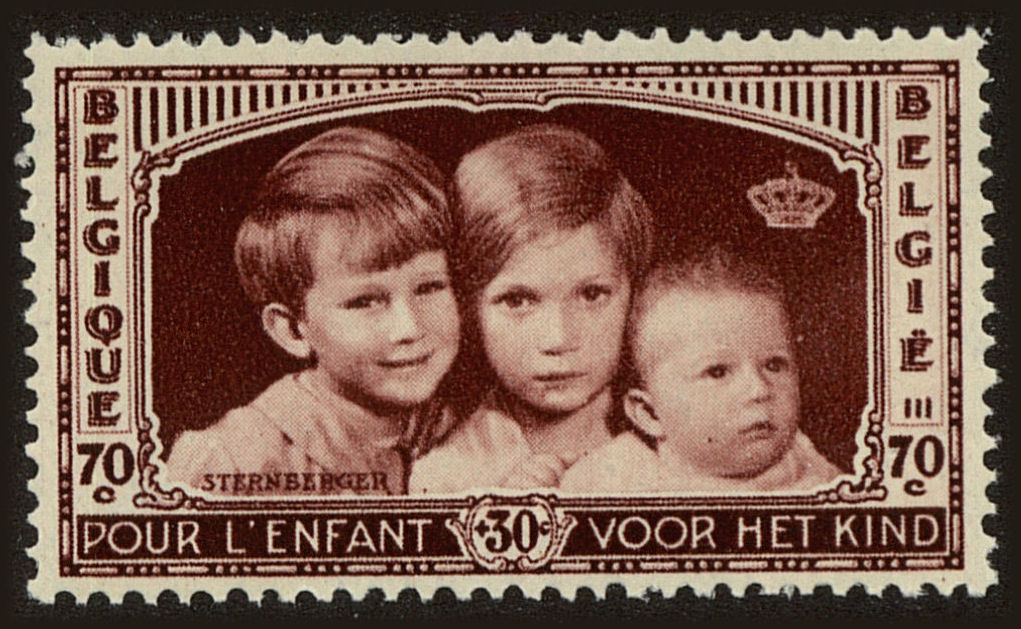 Front view of Belgium B164 collectors stamp