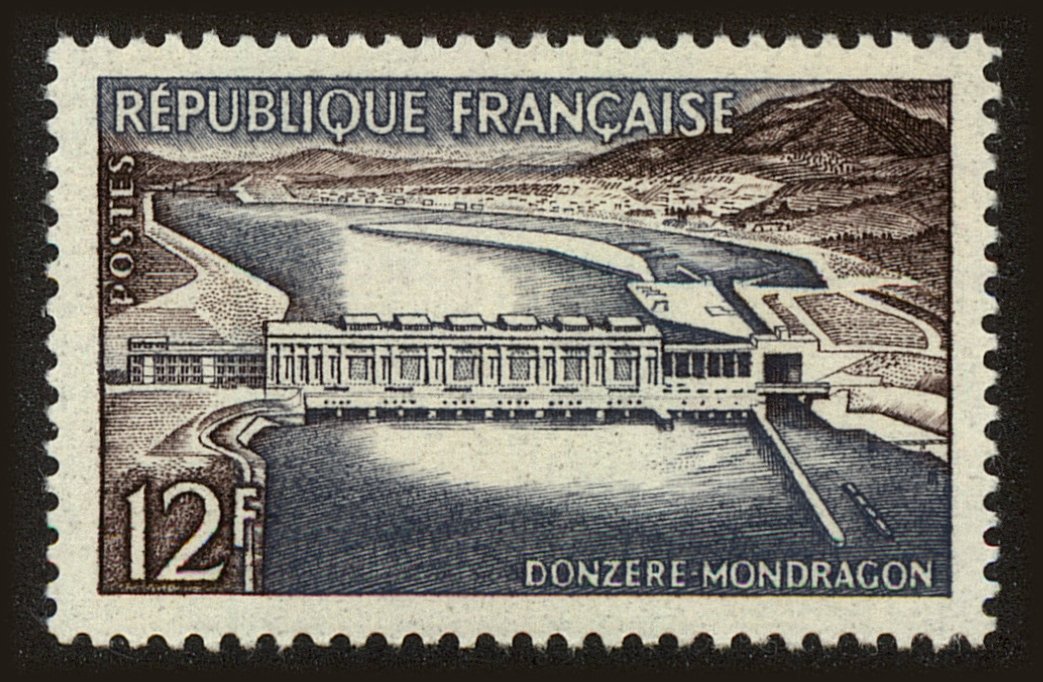 Front view of France 807 collectors stamp