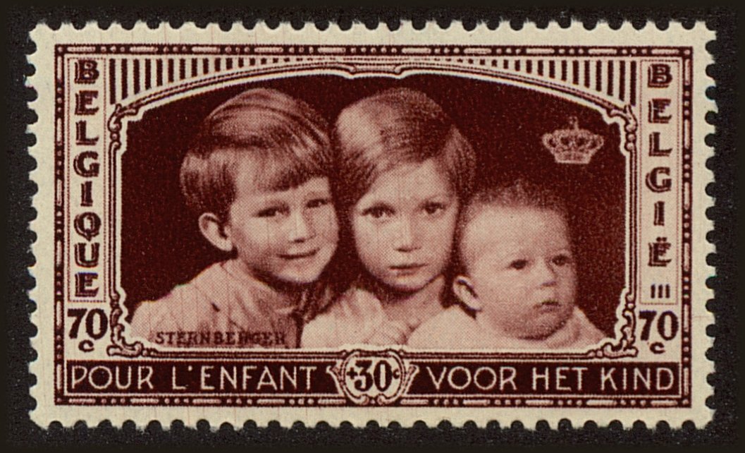 Front view of Belgium B164 collectors stamp