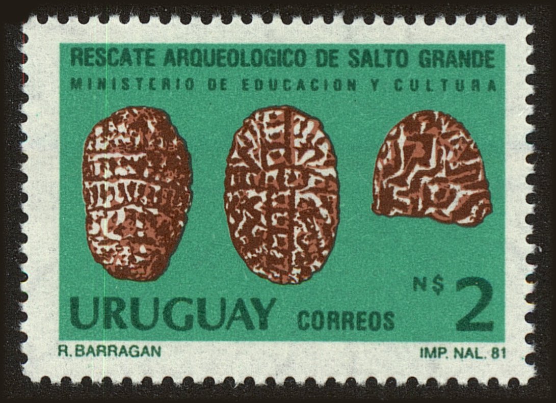 Front view of Uruguay 1110 collectors stamp