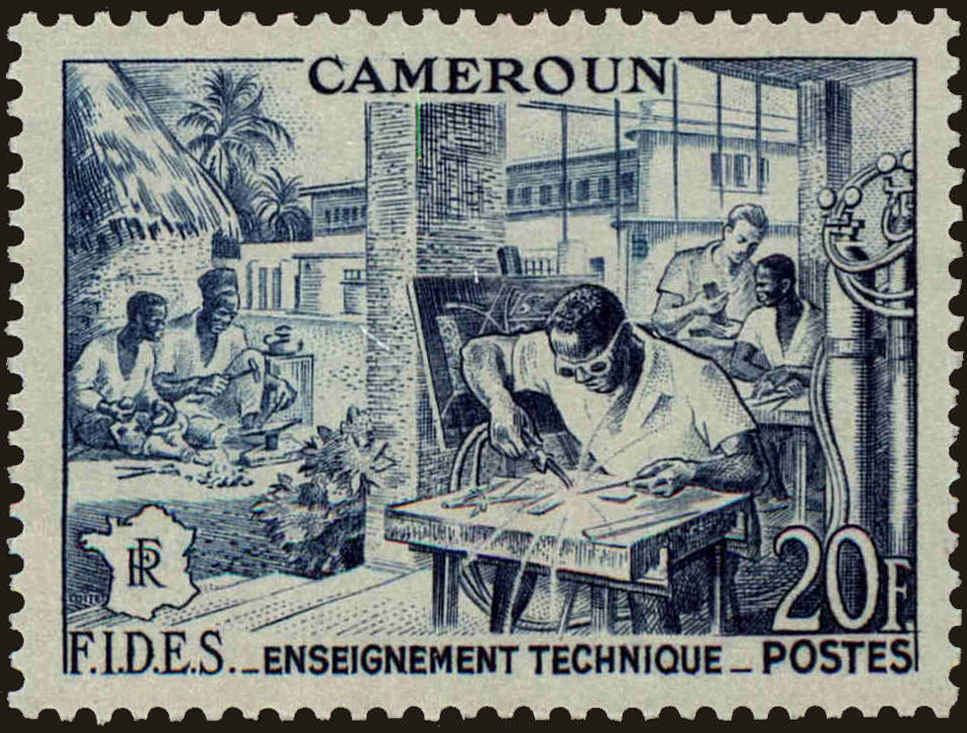 Front view of Cameroun (French) 328 collectors stamp