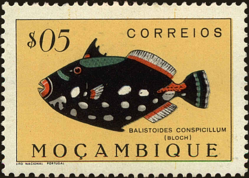 Front view of Mozambique 332 collectors stamp