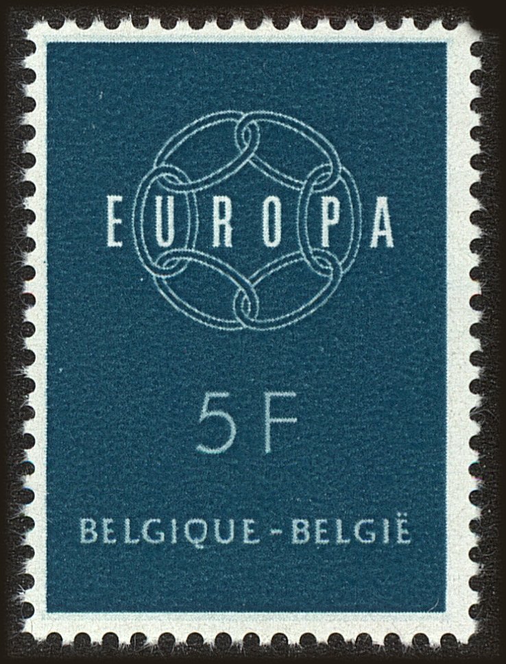 Front view of Belgium 537 collectors stamp