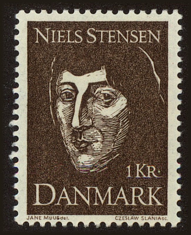 Front view of Denmark 462 collectors stamp