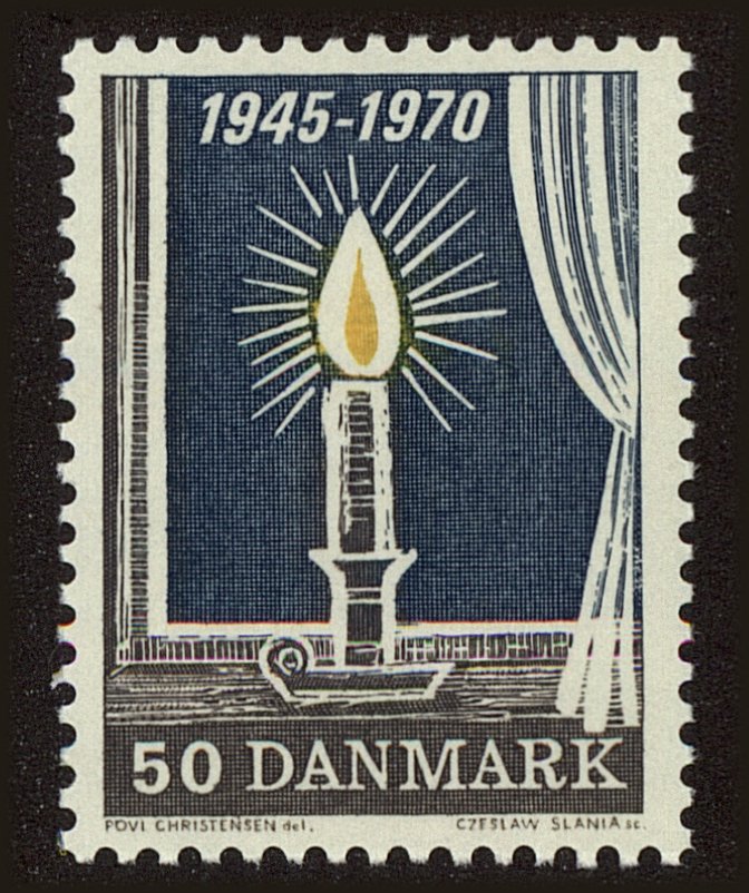 Front view of Denmark 467 collectors stamp