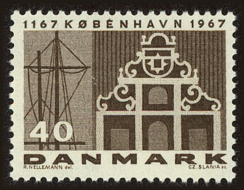 Front view of Denmark 433 collectors stamp