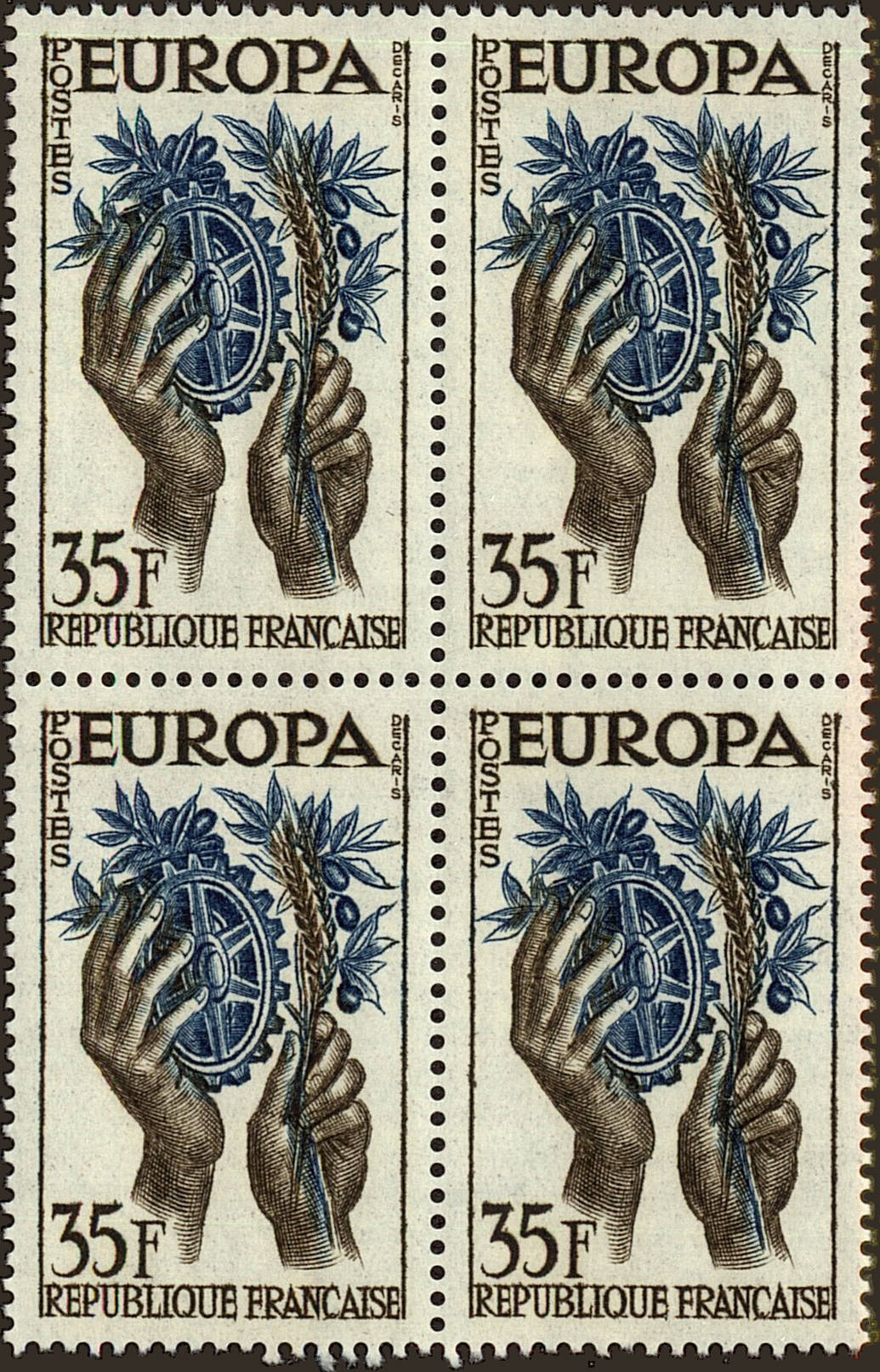 Front view of France 847 collectors stamp